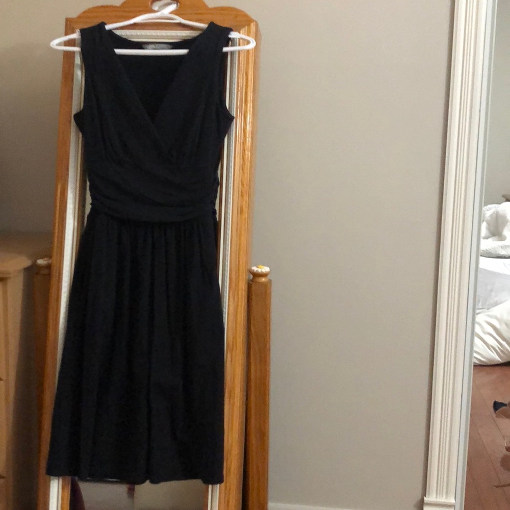 Robe - Picture 1 of 1